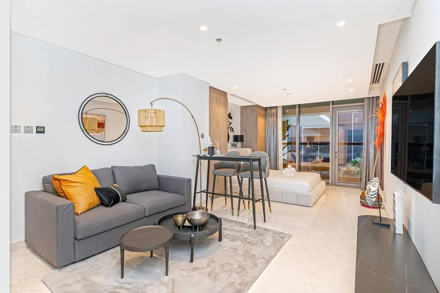 Fashionable Studio8 Min Walk To Burj Khalifa Dubai Apartment
